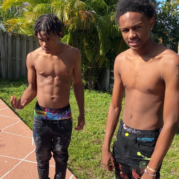 Meet your Posher, Joshua - Picture 1 of 1